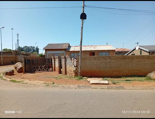 2 BEDROOM HOUSE FOR SALE IN EMDENI